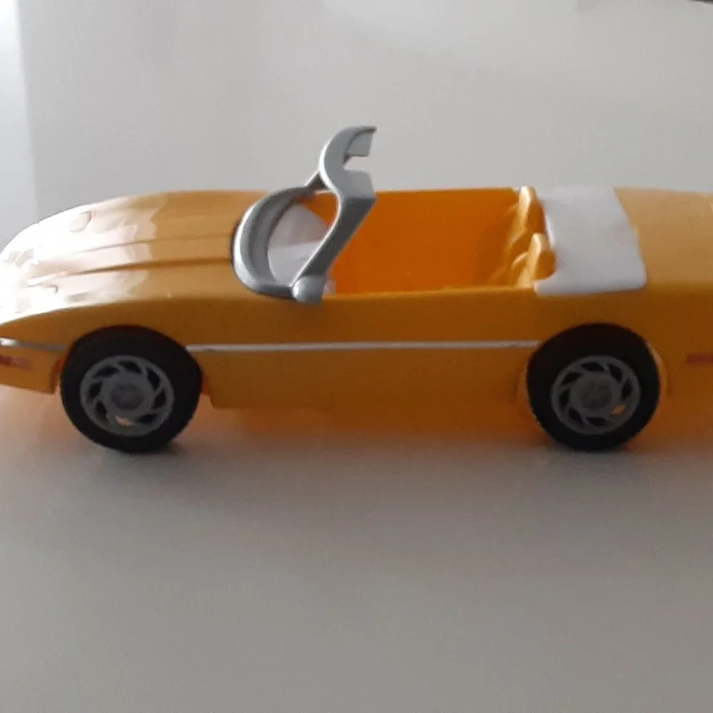 BARBIE vintage yellow corvette - Rare